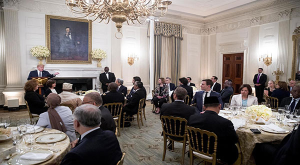 Trump Hosts Ramadan Dinner at WH despite Anti-Muslim Rhetoric Trump Hosts Ramadan Dinner at WH despite Anti-Muslim Rhetoric